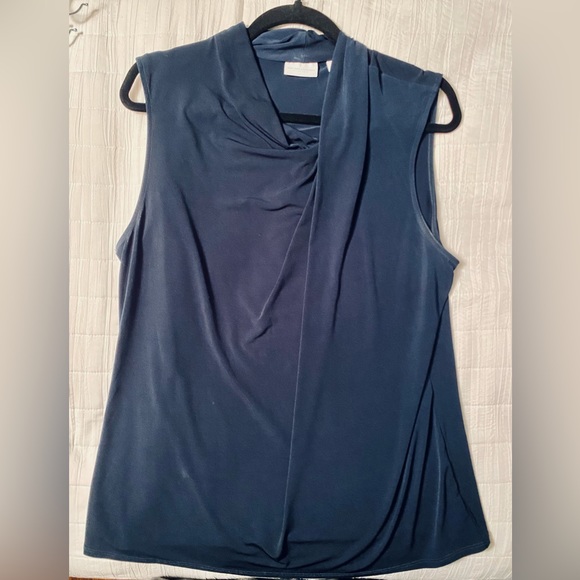 NY&Co Front Flap Top - Picture 1 of 1